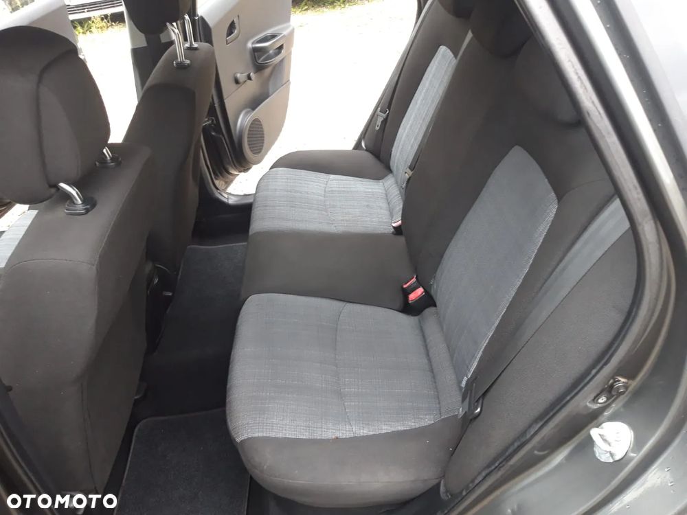 Kia Ceed - 20