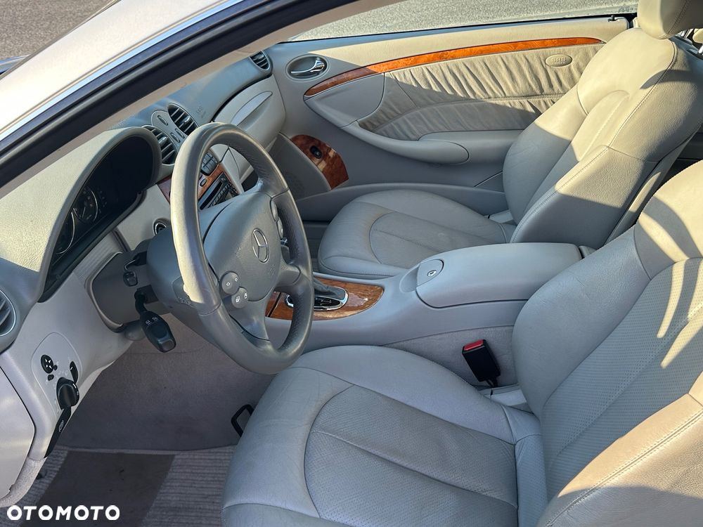 Mercedes-Benz CLK - 10