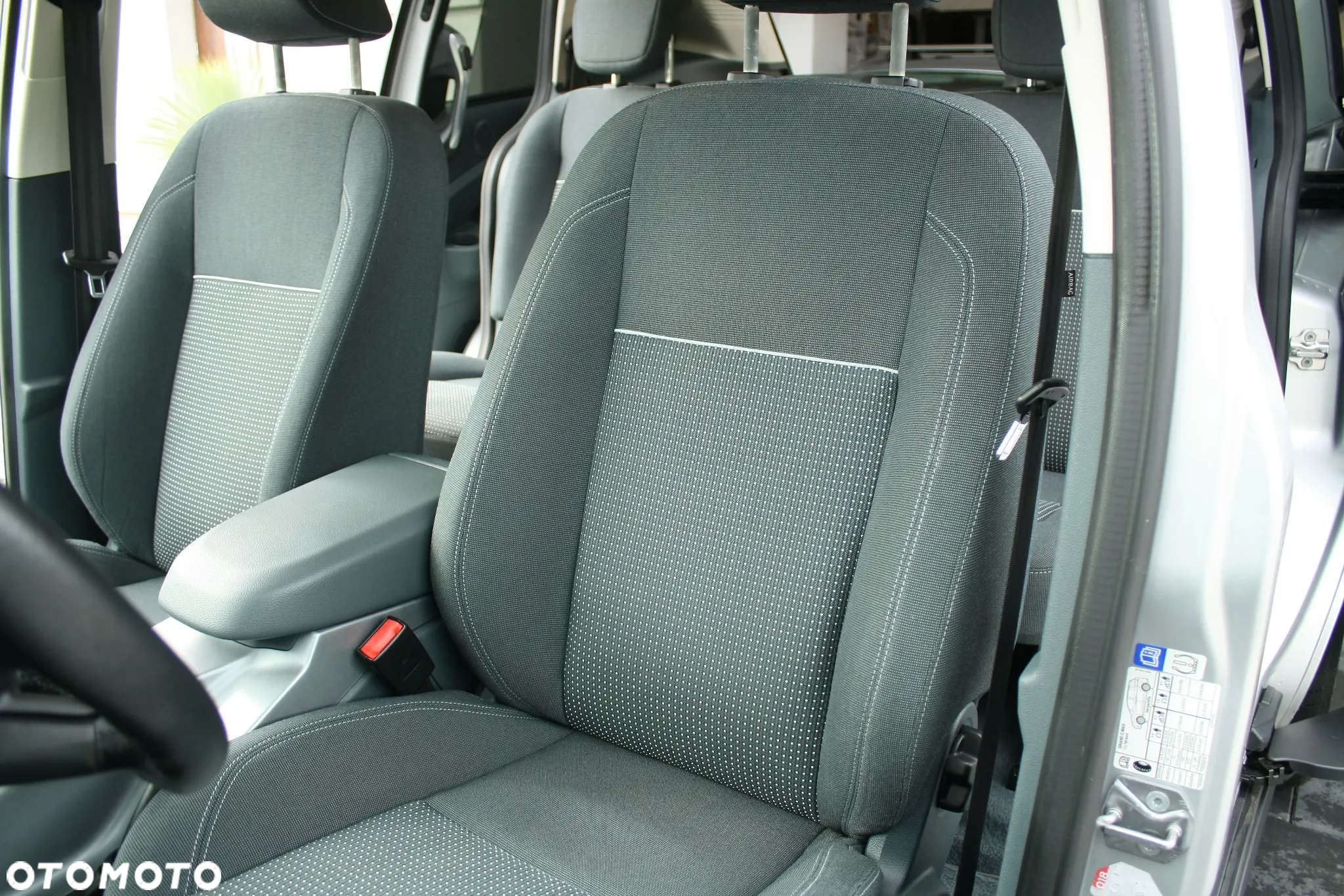 Ford Grand C-MAX 1.6 TDCi Start-Stop-System SYNC Edition - 24