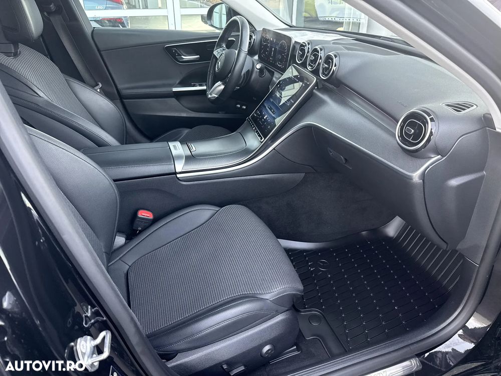 Mercedes-Benz C - 24