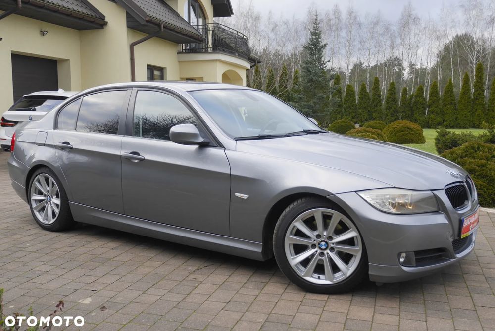 BMW Seria 3 318i - 9