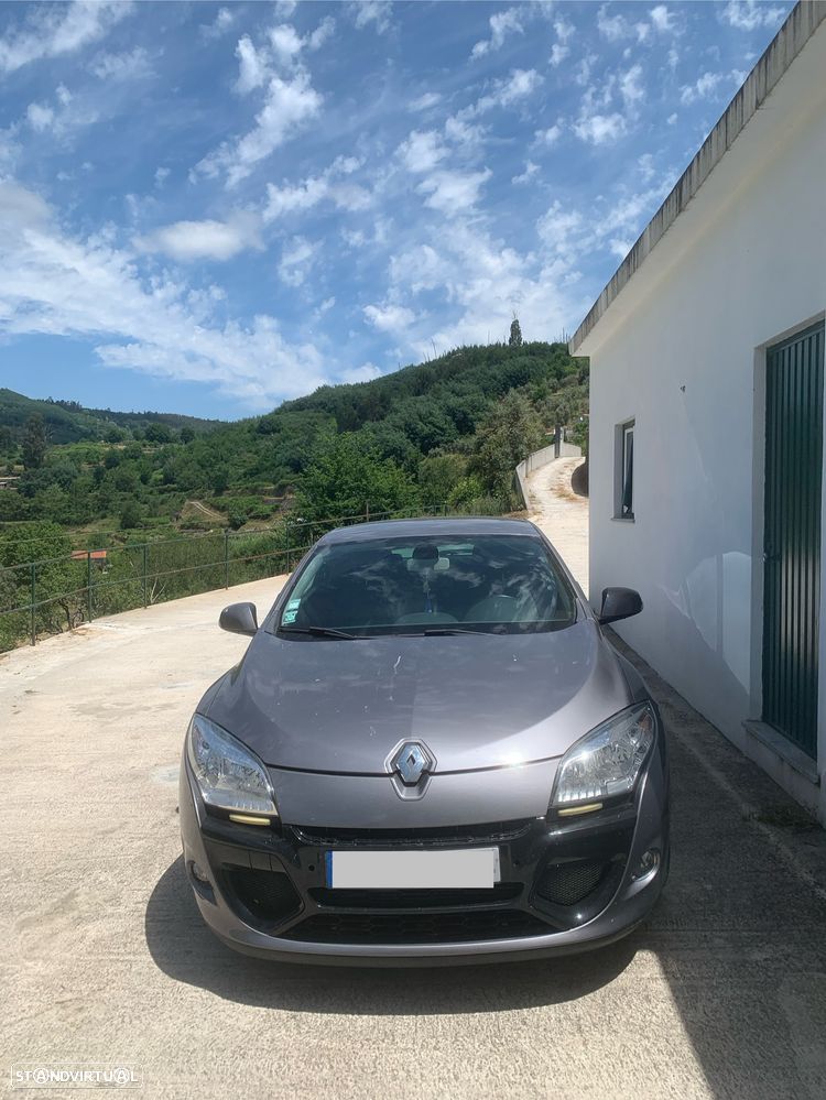 Renault Mégane Coupe 1.5 dCi Dynamique - 1