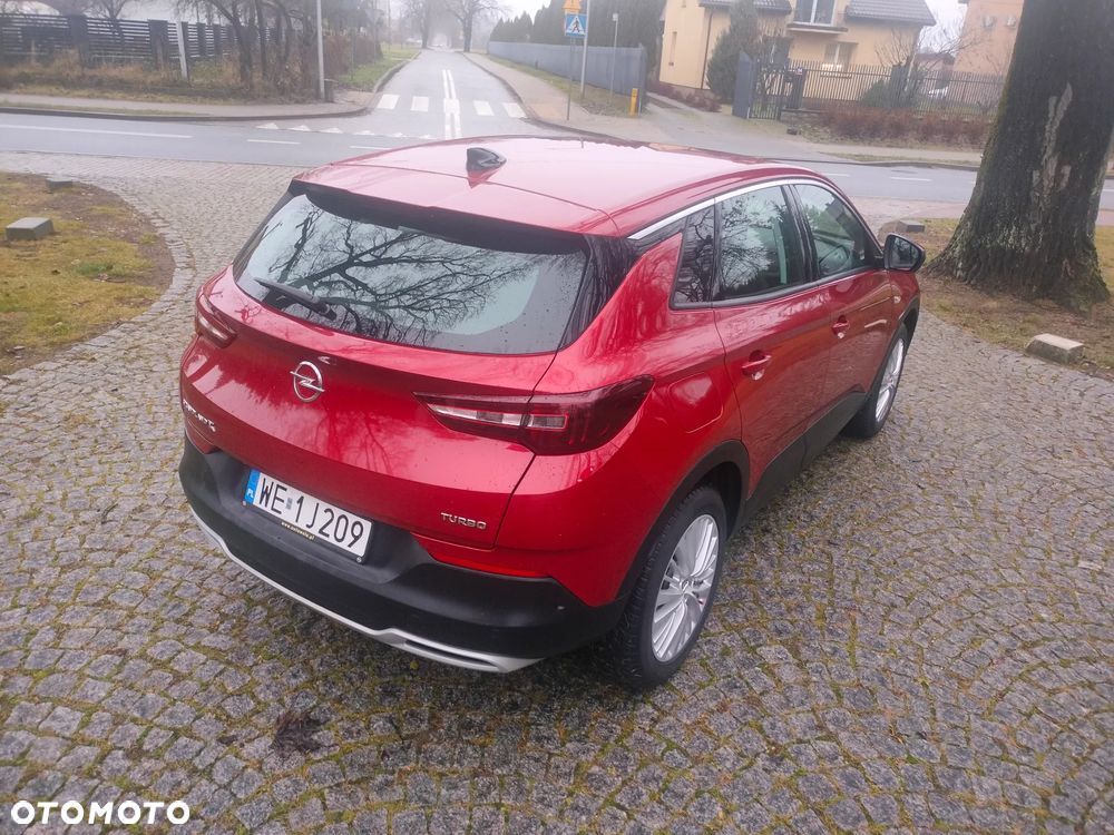 Opel Grandland X 1.2 T GPF Design&Tech S&S - 13