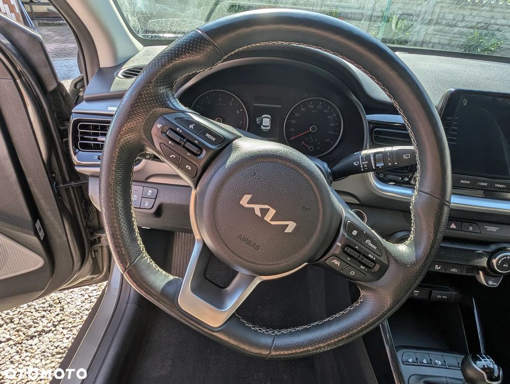 Kia Stonic 1.2 L Business Line - 24