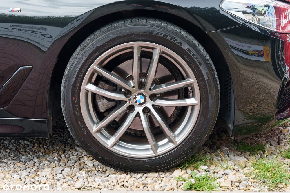 BMW Seria 5 520i M Sport Edition - 37
