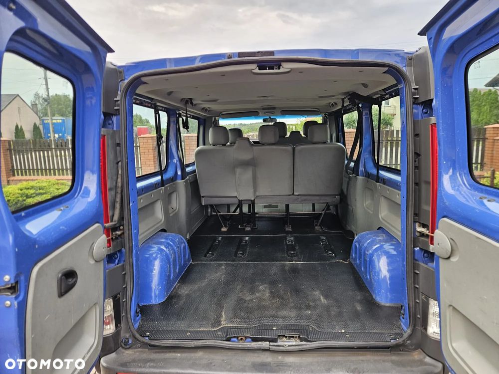 Opel Vivaro - 15