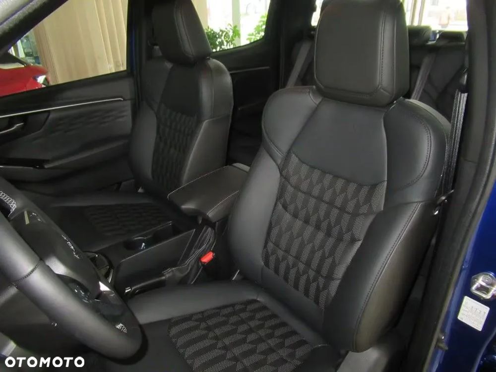 Isuzu D-Max 1.9 DC LSE - 11