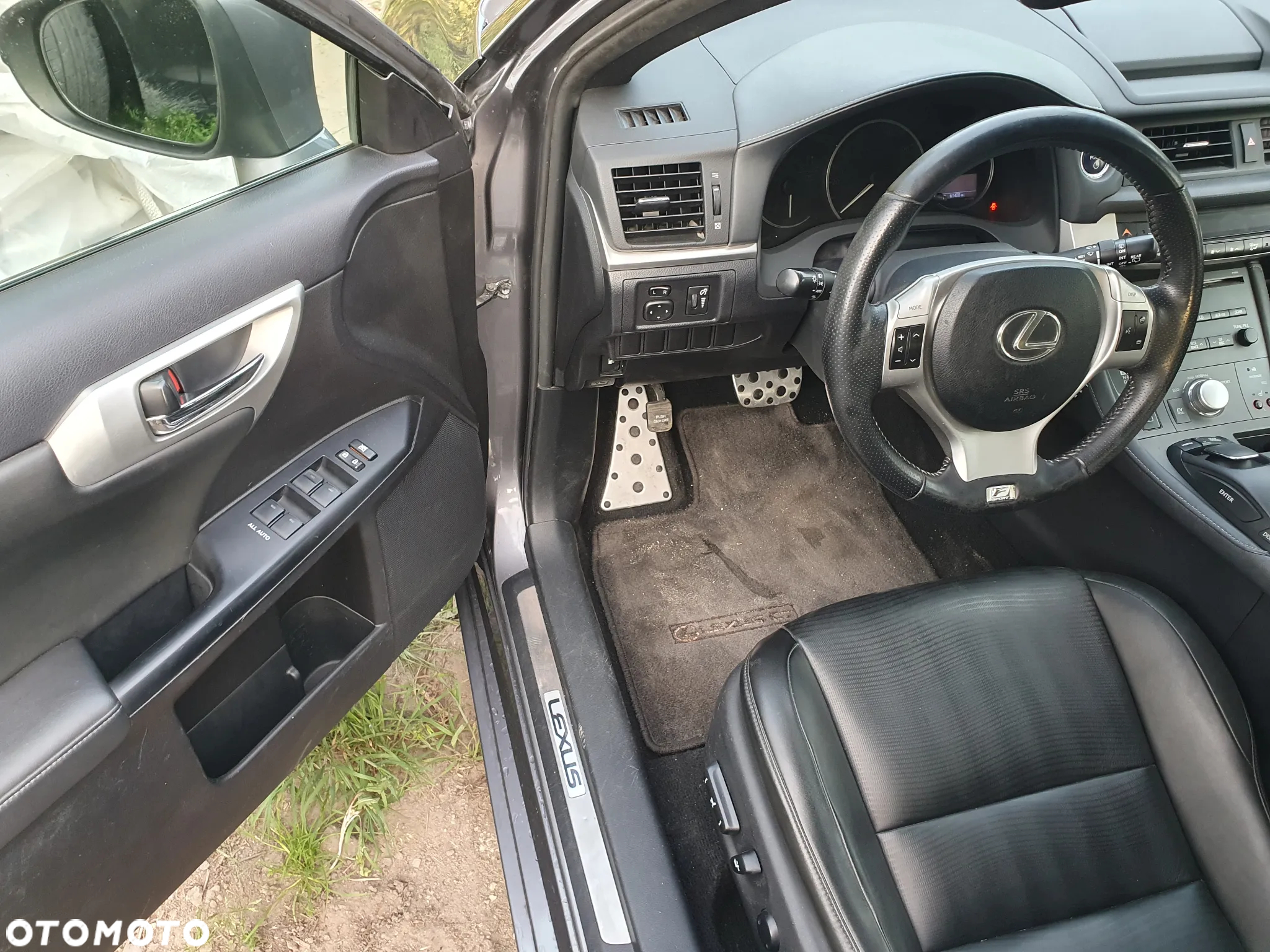 Lexus CT - 3