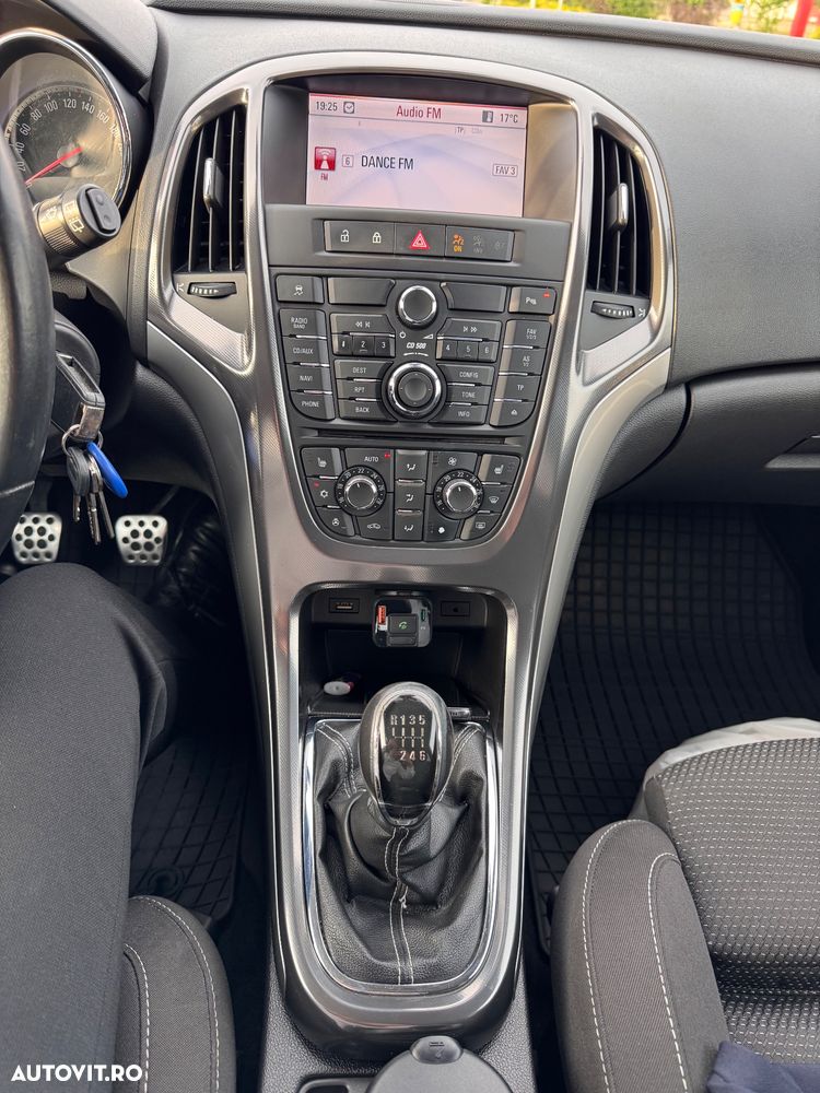 Opel Astra 1.4 Turbo - 10