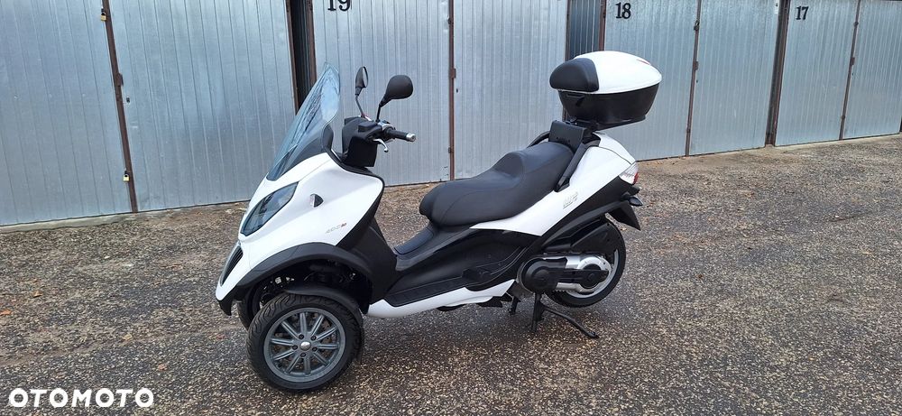Piaggio MP-3 - 3