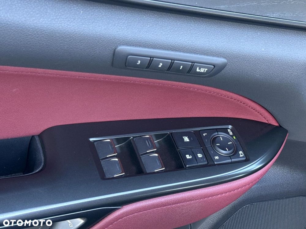 Lexus NX - 9