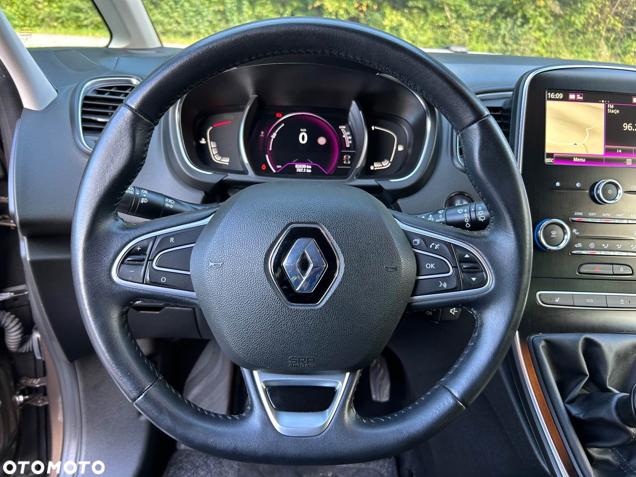 Renault Grand Scenic ENERGY TCe 140 LIMITED - 15