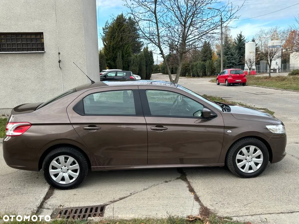 Peugeot 301 1.2 Pure Tech Access - 6