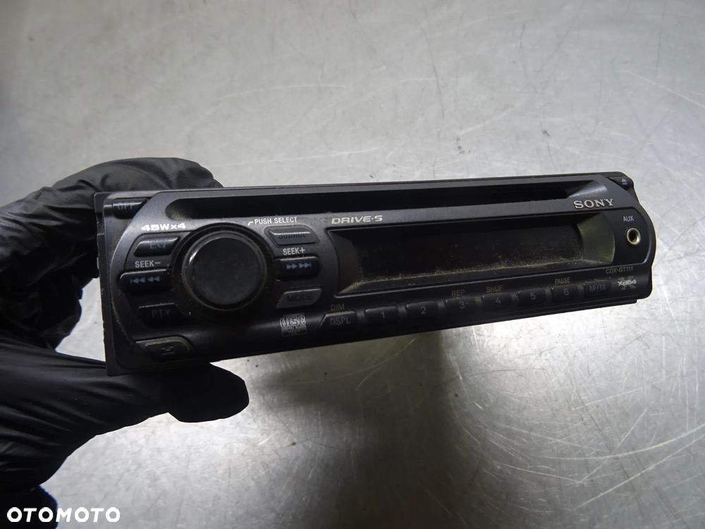RADIO SONY CDX-GT111 CD AUX - 4