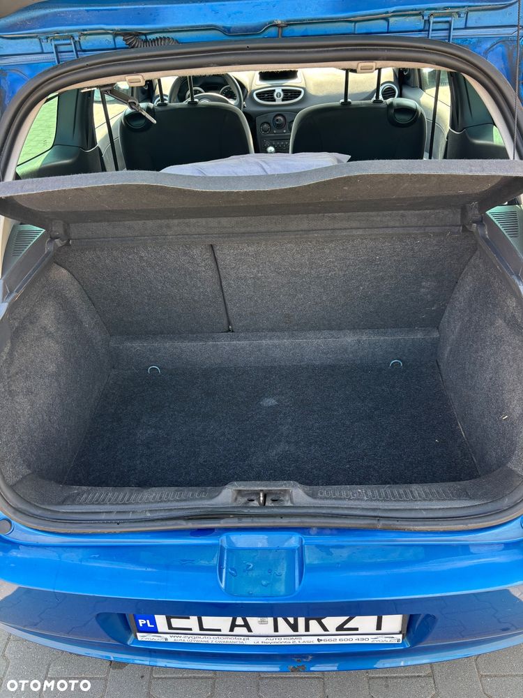 Renault Clio - 21