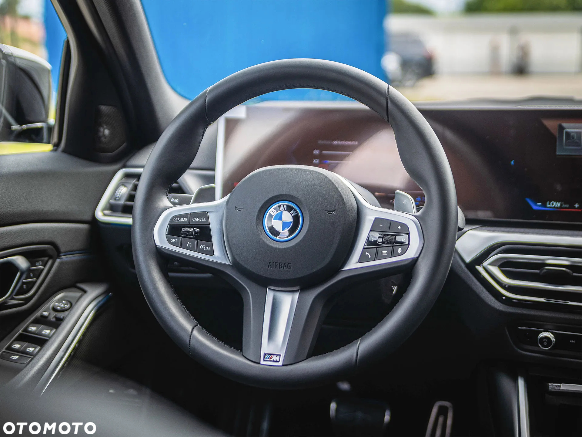 BMW Seria 3 330e xDrive M Sport sport - 16