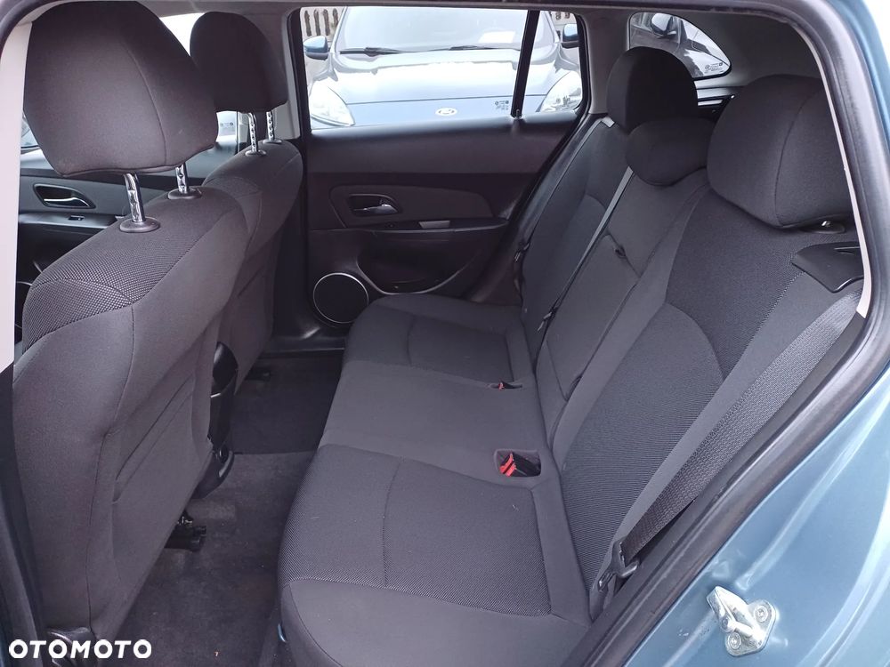 Chevrolet Cruze 1.6 LT+ - 17