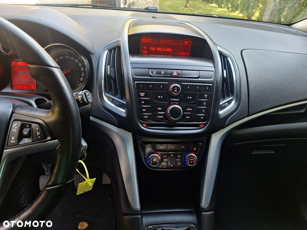 Opel Zafira - 15