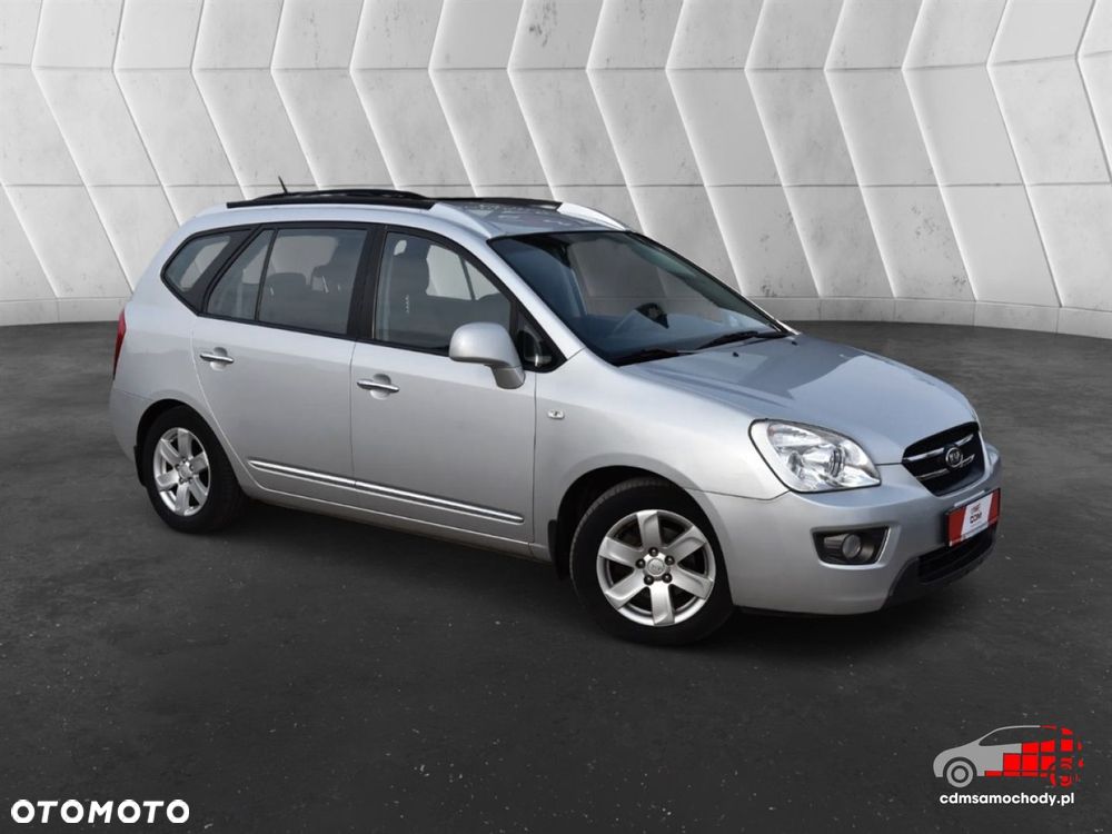 Kia Carens - 4