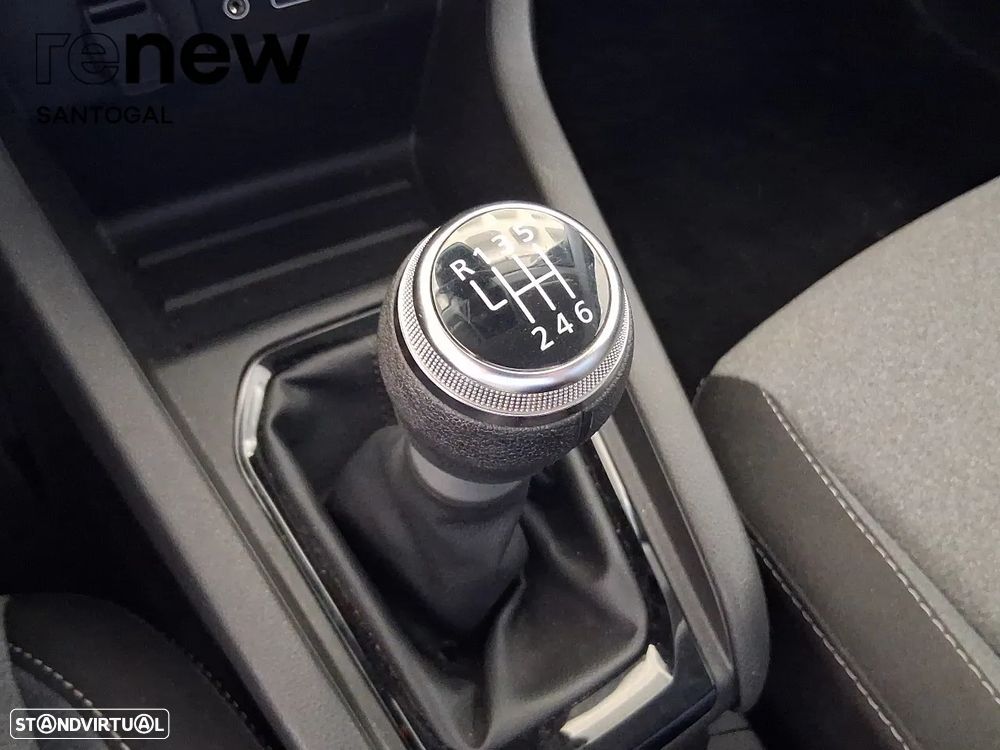 Renault Clio 1.0 TCe Evolution - 17