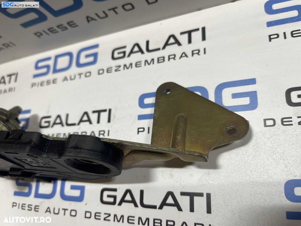 Butuc Incuietoare de la Hayon Haion Portbagaj Volkswagen Passat B5.5 Break Combi 2001 - 2005 Cod 3B9827297A 3B9827297C [B3421] - 2