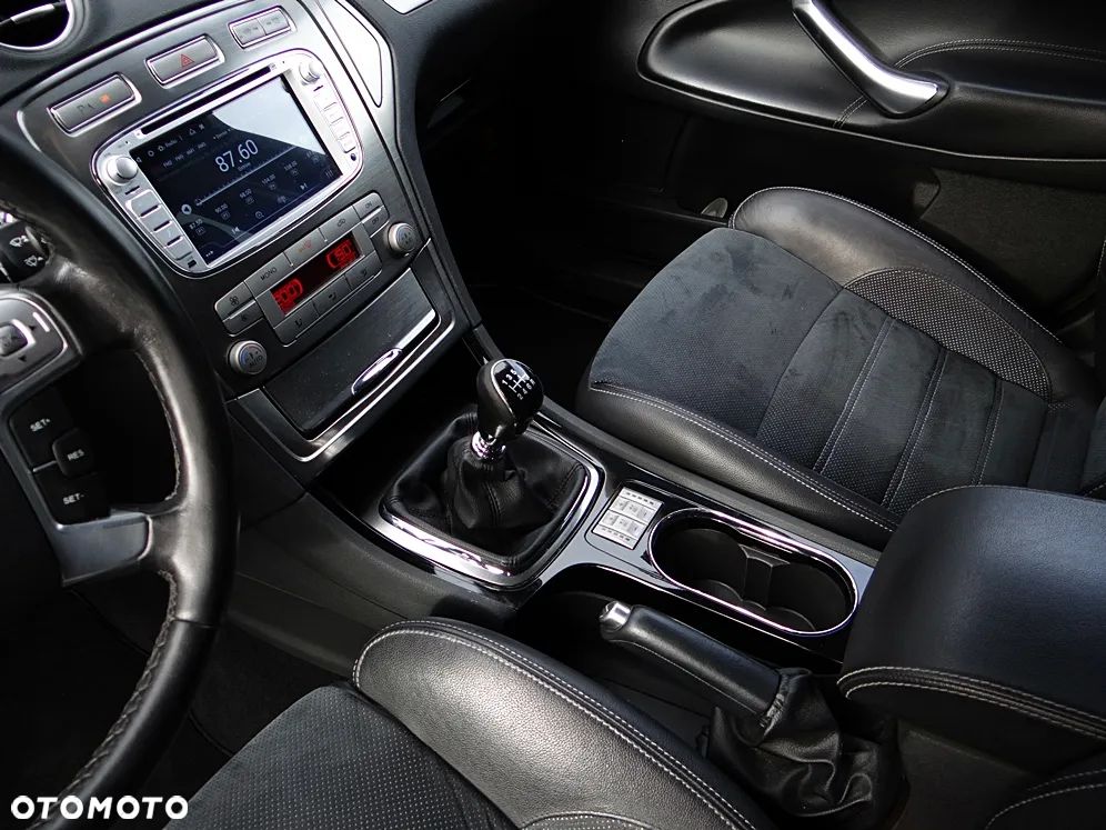Ford Mondeo 2.2 TDCi Titanium - 33