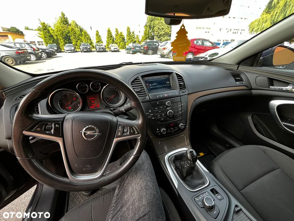 Opel Insignia 2.0 CDTI - 11