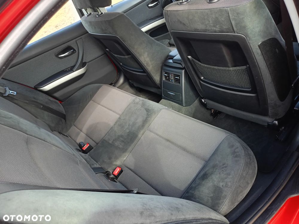 BMW Seria 3 318i Edition Lifestyle - 12