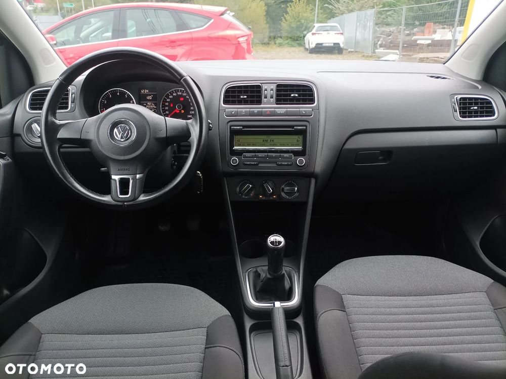 Volkswagen Polo 1.4 Highline - 27