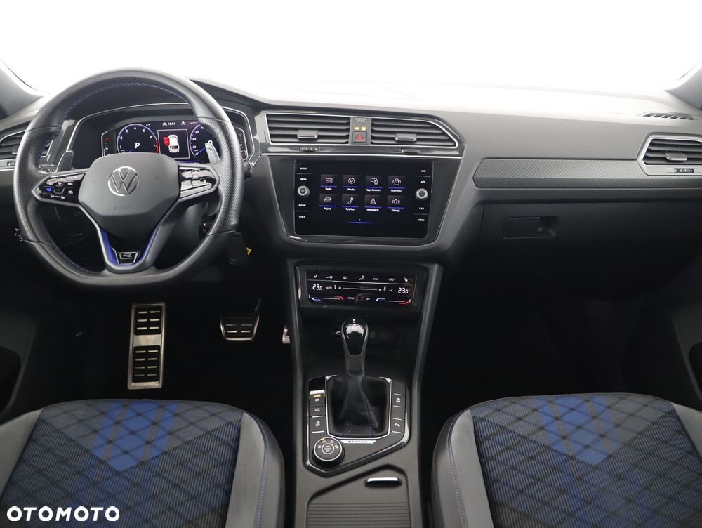 Volkswagen Tiguan - 8