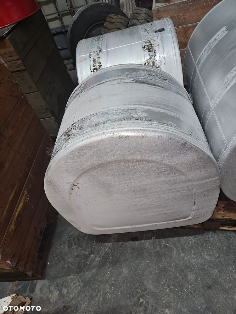 Zbiornik paliwa standart Volvo FH Renault  50cm 70cm  110 cm 130 cm