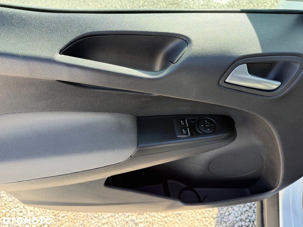 Ford Tourneo Courier 1.0 EcoBoost Trend - 19