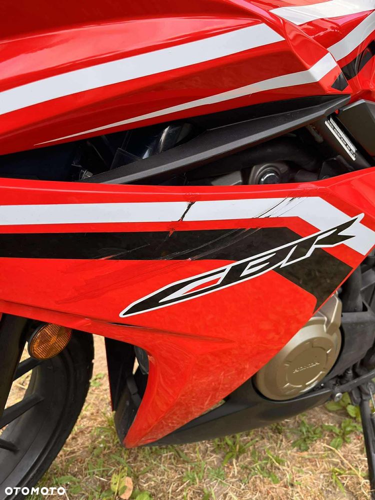 Honda CBR - 6