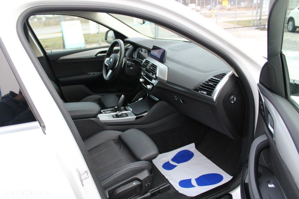 BMW X4 - 33