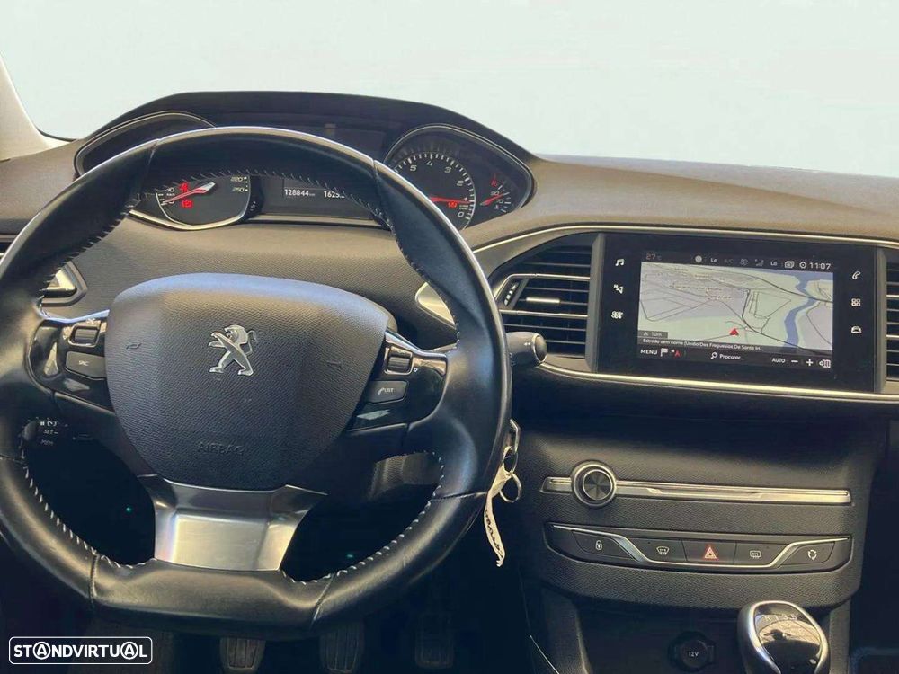 Peugeot 308 SW 1.2 PureTech Style - 10