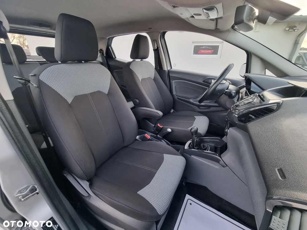 Ford EcoSport 1.5 TDCi TITANIUM - 10
