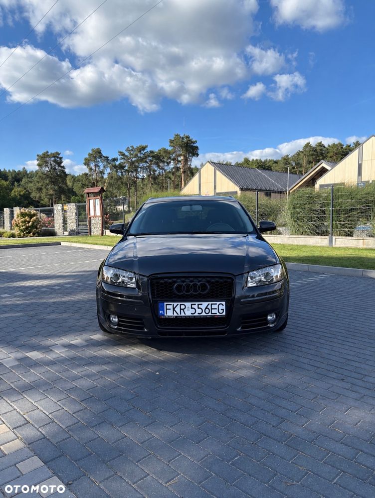 Audi A3 Sportback - 1
