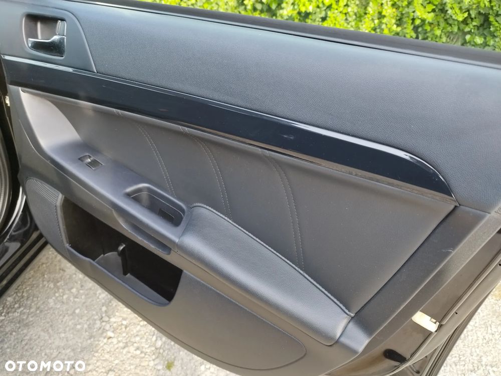 Mitsubishi Lancer Sportback 1.6 ClearTec - 13