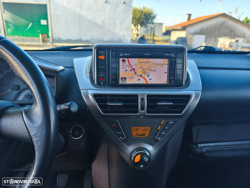 Toyota iQ 1.0 zero - 10