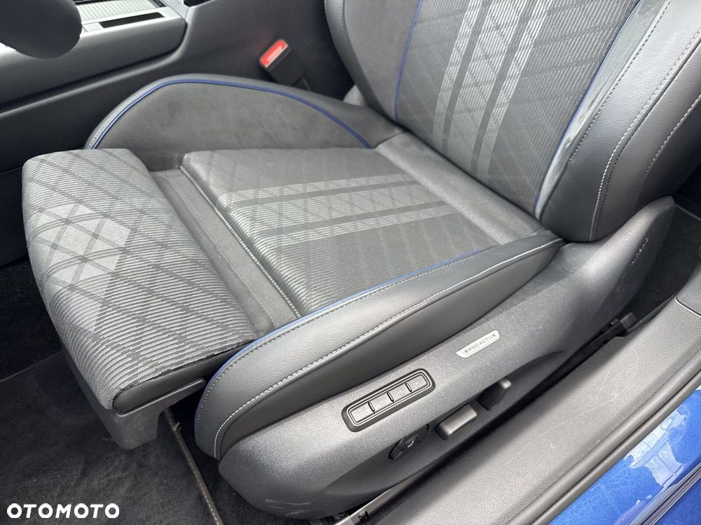 Volkswagen Passat Variant 2.0 TDI SCR 4Mot R-Line DSG - 18