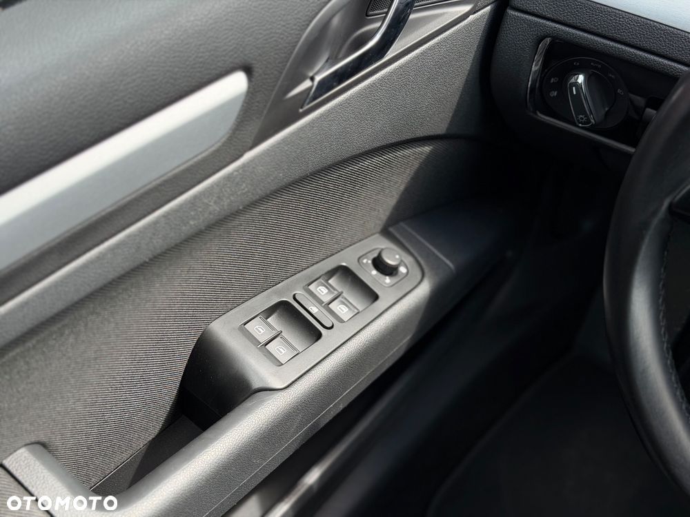 Skoda Superb 2.0 TDI DSG Ambition - 19