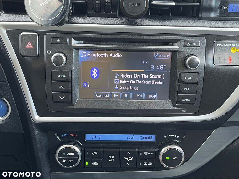 Toyota Auris - 14