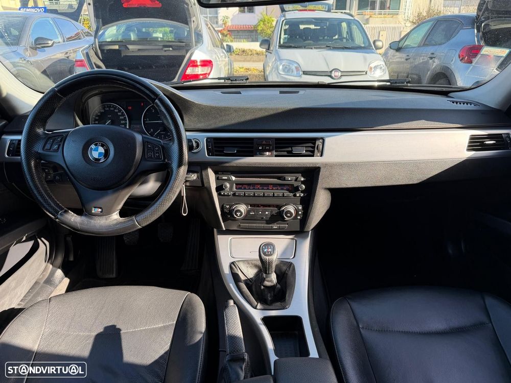 BMW 318 d Touring Line Sport - 11