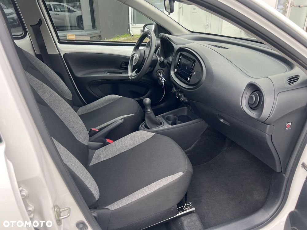 Toyota Aygo X - 16