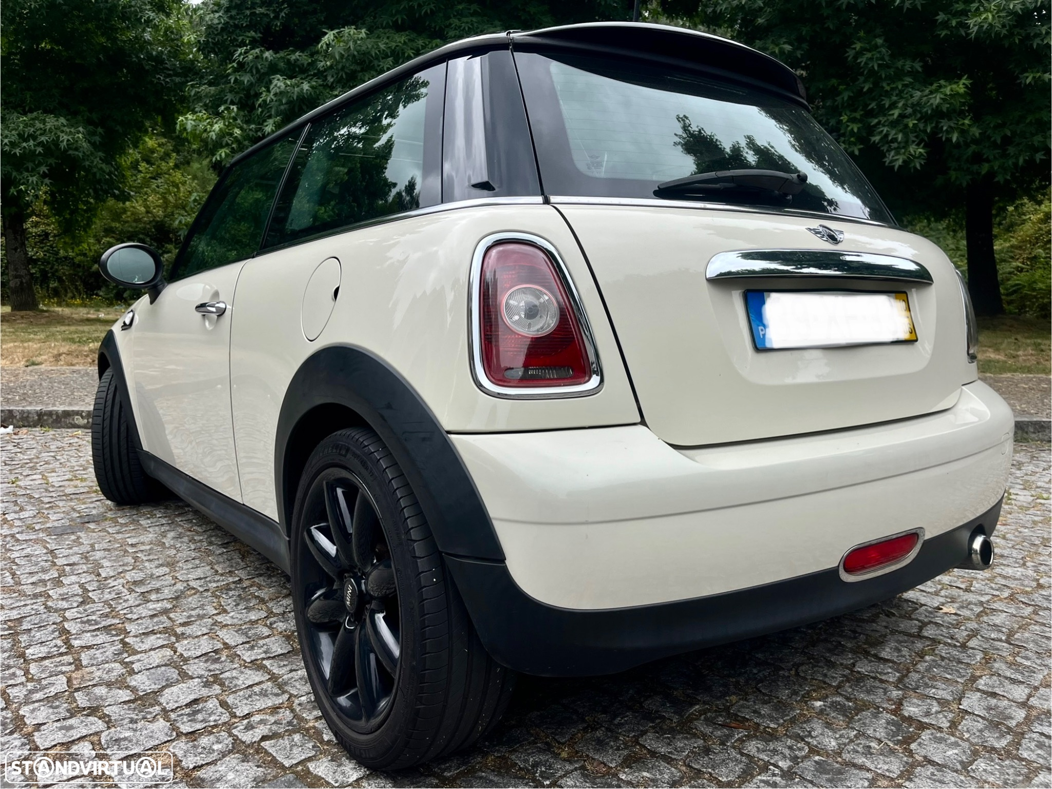 MINI 3 Portas Cooper D - 3