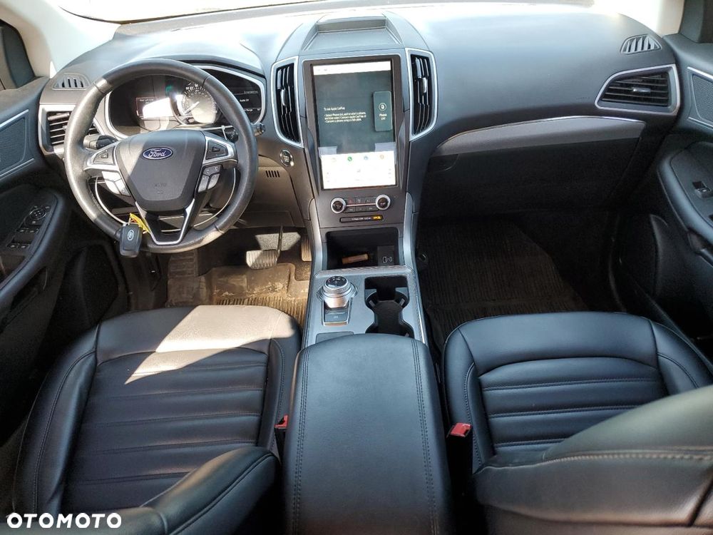 Ford Edge - 4