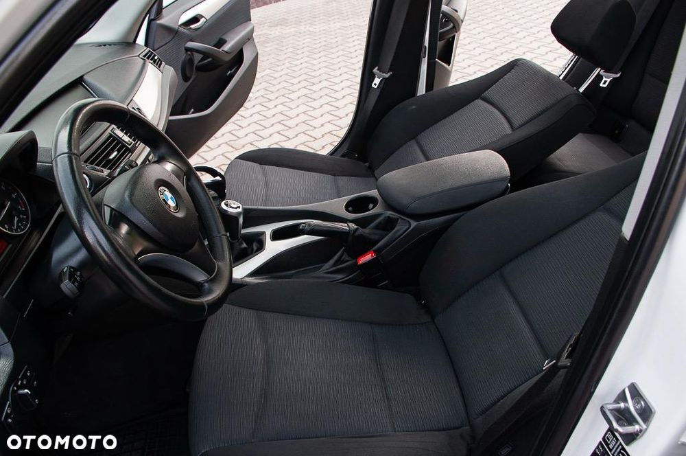 BMW X1 sDrive18i - 10