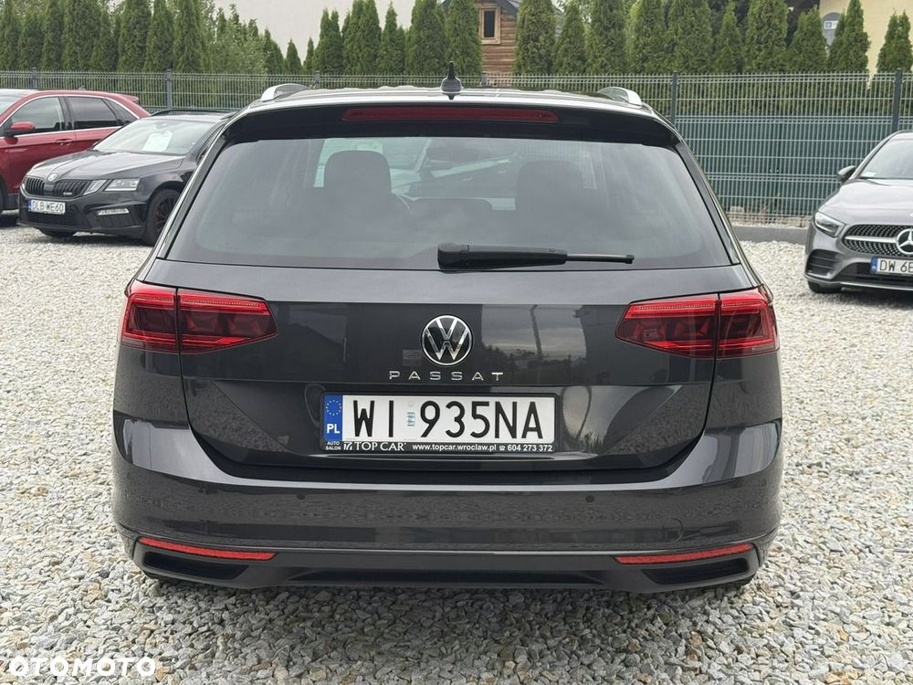Volkswagen Passat Variant 2.0 TDI SCR Business DSG - 9