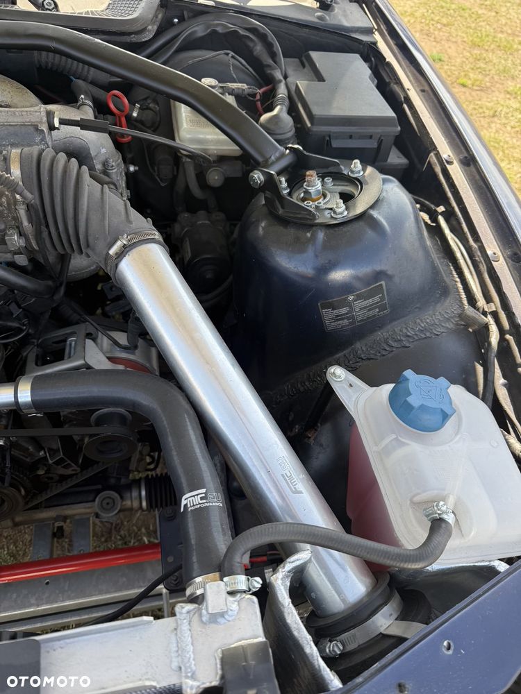 BMW Seria 3 318is - 3