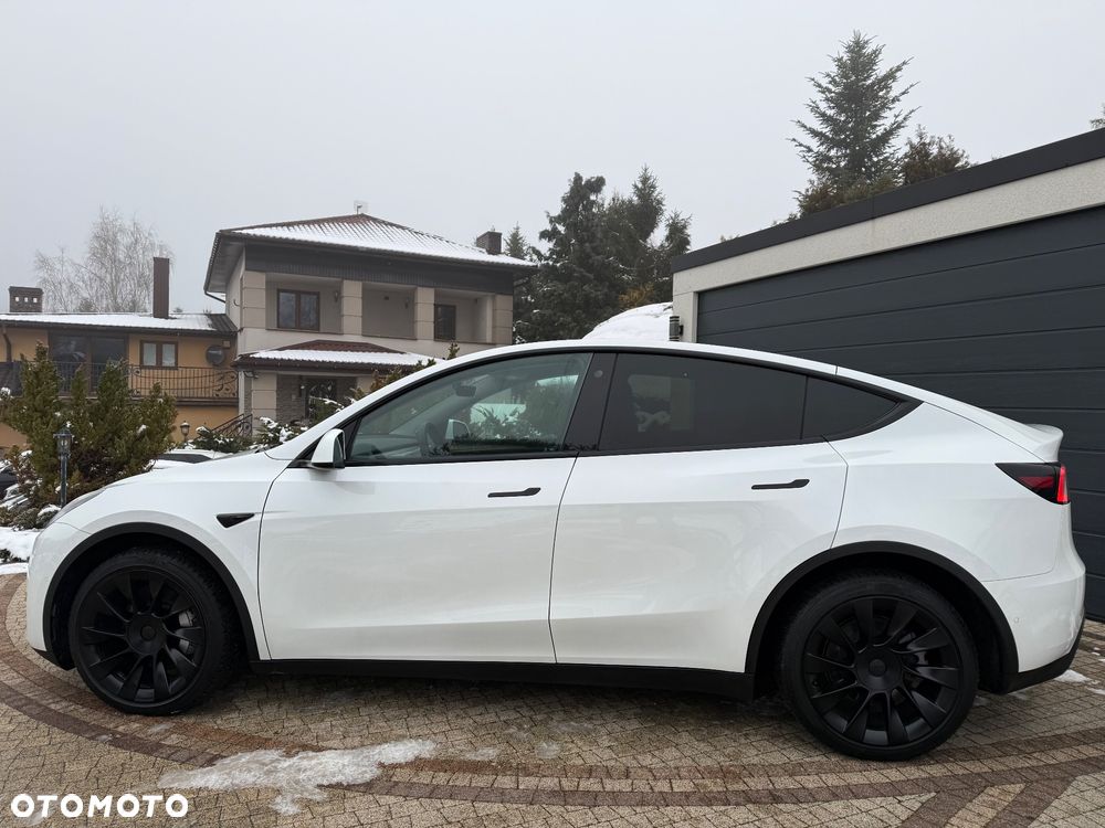 Tesla Y Long Range Dual Motor AWD - 8